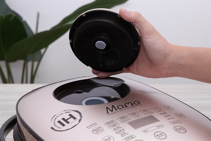 Nồi cơm cao tần Sunhouse Mama 1.5 lít SHD8955 Màu Nâu nhạt