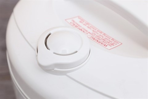 Nồi cơm nắp gài Panasonic SR-MVN187HRA