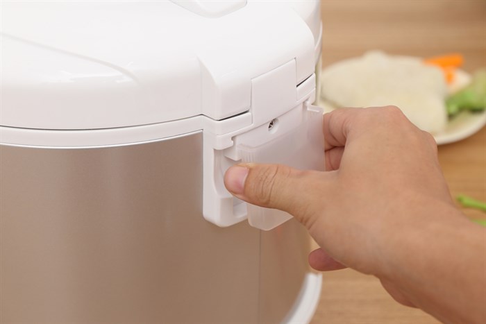 Nồi cơm nắp gài Panasonic 1.8 lít SR-MVN187LRA Màu Trắng