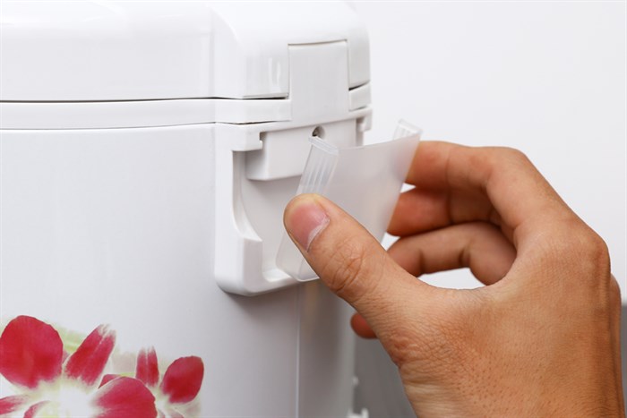 Nồi cơm nắp gài Panasonic 1 lít SR-MVN107HRA Màu Trắng