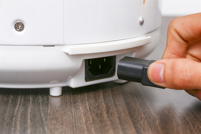 Nồi cơm nắp gài Panasonic 1 lít SR-MVN107HRA Màu Trắng