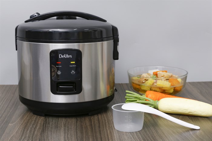 Nồi cơm điện Delites 1.8 lít NCG1804 Màu Đen - Bạc