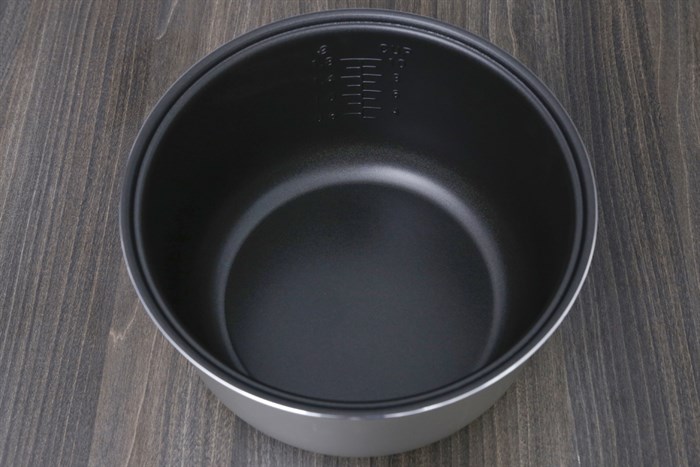 Nồi cơm điện Delites 1.8 lít NCG1804 Màu Đen - Bạc