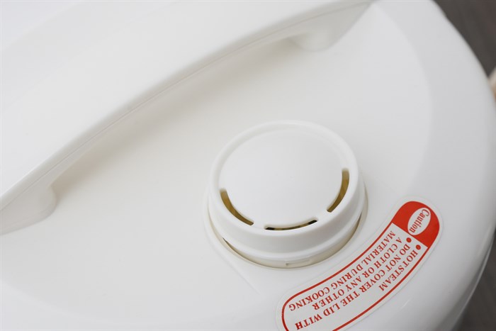 Nồi cơm nắp gài Delites 1.8 lít NCG1805 Màu Trắng - Xám
