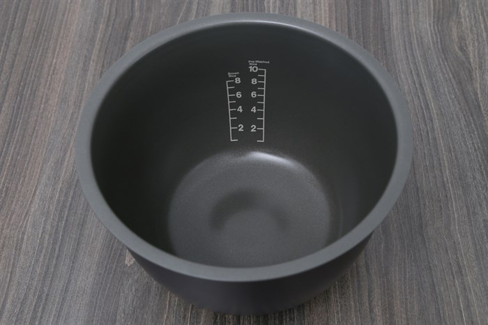 Nồi cơm cao tần Toshiba 1.8 lít RC-18RH(CG)VN Màu Nâu