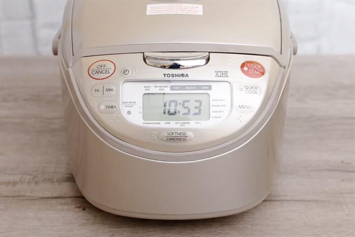 Nồi cơm điện cao tần Toshiba 1 lít RC-10RH(CG)VN Màu Trắng