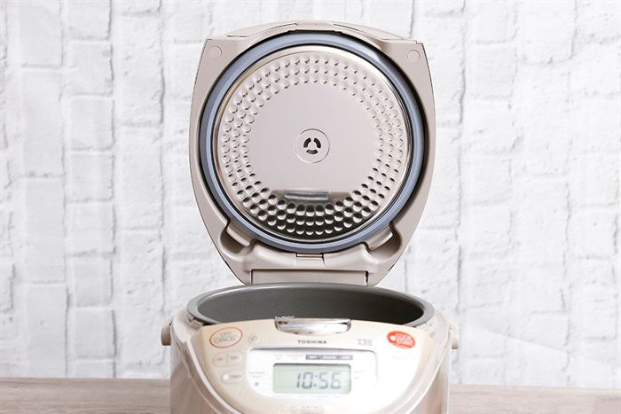 Nồi cơm điện cao tần Toshiba 1 lít RC-10RH(CG)VN Màu Trắng