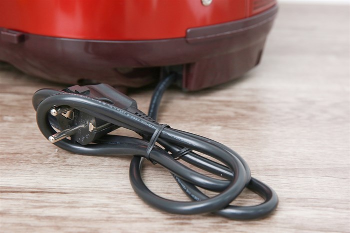 Nồi cơm điện cao tần Hitachi 1.8 lít RZ-GHE18 Màu Đỏ