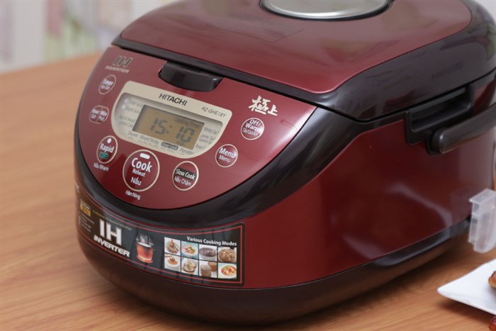 Nồi cơm điện cao tần Hitachi 1.8 lít RZ-GHE18 Màu Đỏ