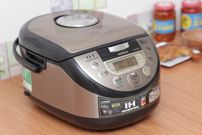 Nồi cơm điện cao tần Hitachi 1.8 lít RZ-JHE18Y Màu Nâu
