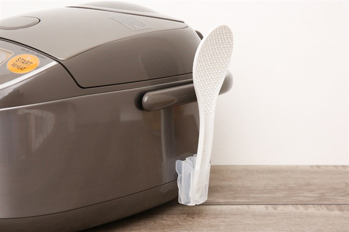 Nồi cơm điện tử Zojirushi 1 lít NS-YSQ10-XJ Màu Xám