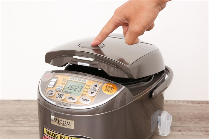 Nồi cơm điện tử Zojirushi 1 lít NS-YSQ10-XJ Màu Xám