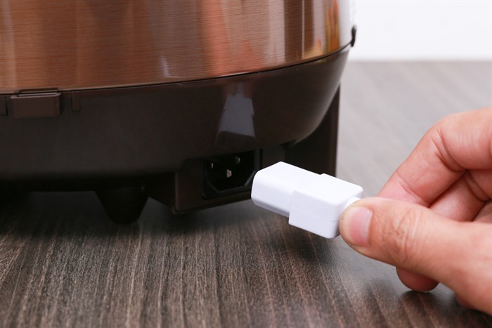 Nồi cơm điện tử Midea 1.8 lít MB-FS5017 Màu Nâu