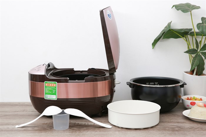 Nồi cơm điện cao tần Bluestone 1.5 lít RCB-5987 Màu Nâu