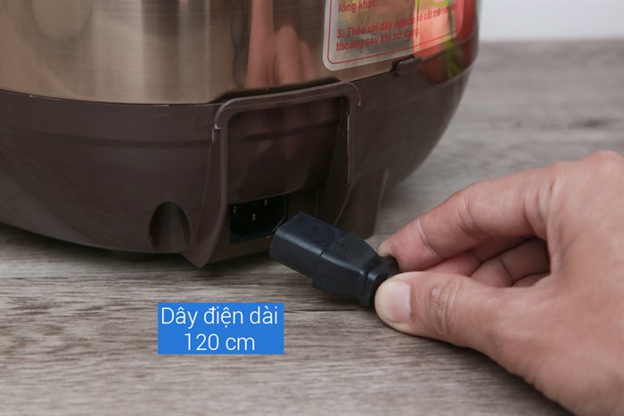 Nồi cơm điện tử Bluestone 1.8 lít RCB-5936 Màu Nâu