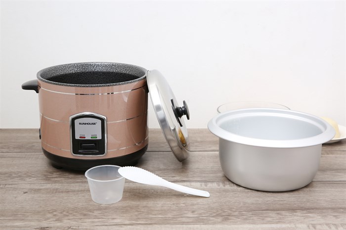 Nồi cơm nắp rời Sunhouse 1.2 lít SHD8105 Màu Vàng đồng