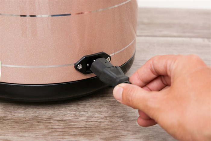 Nồi cơm nắp rời Sunhouse 2.2 lít SHD8135 Màu Kem