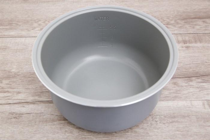 Nồi cơm nắp gài Toshiba 1 lít RC-10JR1NV Màu Vàng đồng