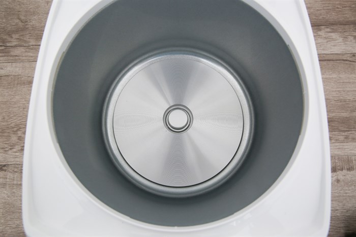 Nồi cơm điện tử Panasonic 1.8 lít SR-CP188NRA Màu Trắng