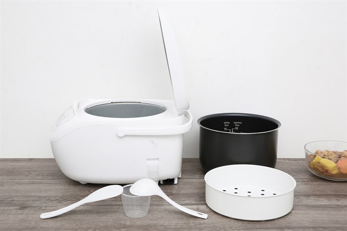 Nồi cơm điện tử Panasonic 1.8 lít SR-CL188WRA Màu Trắng