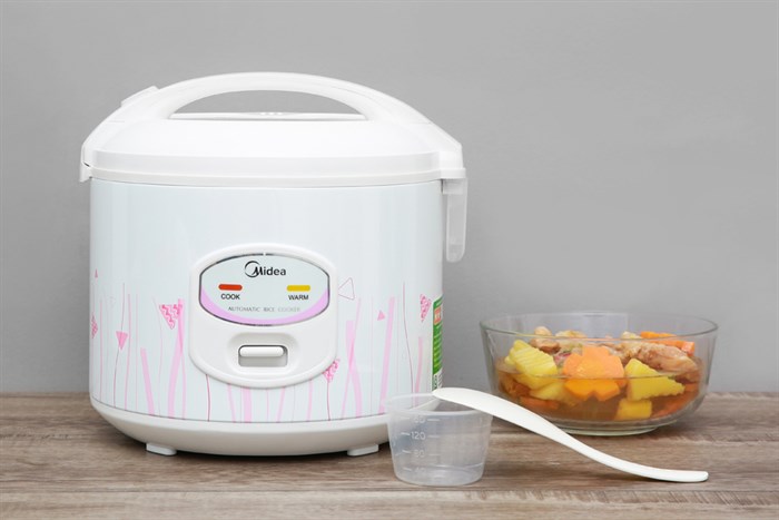Nồi cơm nắp gài Midea 1.5 lít MR-CM1533 Màu Trắng