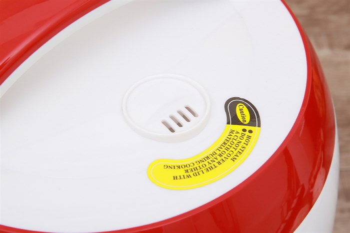Nồi cơm nắp gài Kangaroo 1.8 lít KG835 Màu Trắng - Đỏ