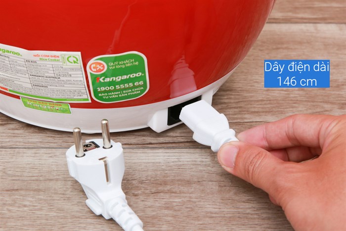 Nồi cơm nắp gài Kangaroo 1.8 lít KG835 Màu Trắng - Đỏ