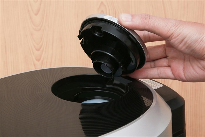 Nồi cơm điện tử Kangaroo 1.5 lít KG598 Màu Xám