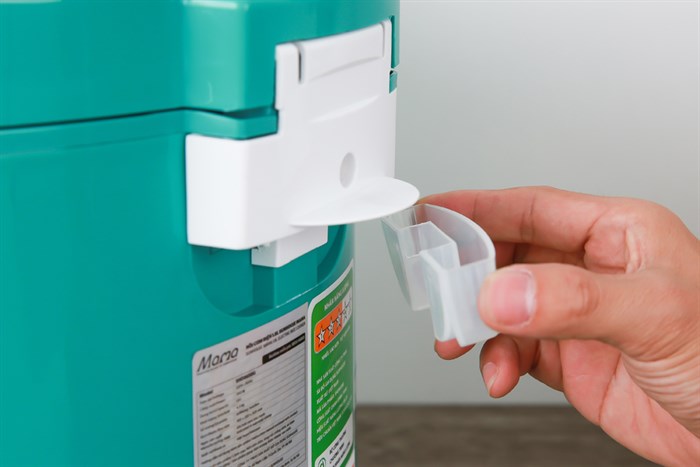 Nồi cơm nắp gài Sunhouse 1.8 lít SHD8658G Màu Xanh ngọc