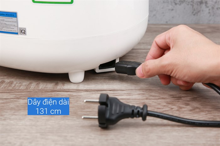 Nồi cơm nắp gài Delites 1.8 lít NCG1010 Màu Trắng