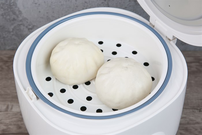 Nồi cơm nắp gài Delites 1.8 lít NCG1010 Màu Trắng