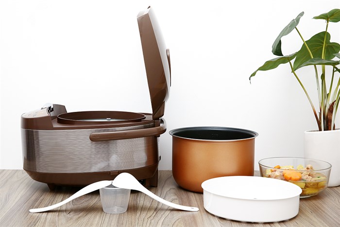 Nồi cơm điện tử Comfee 1.8 lít CR-FD1820C Màu Nâu