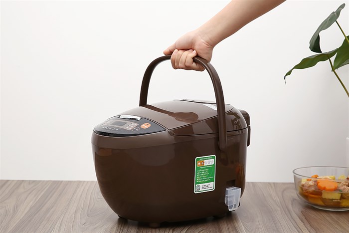 Nồi cơm điện tử Comfee 1.8 lít CR-FD1820B Màu Cà phê