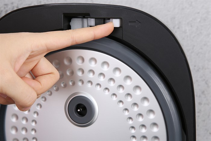 Nồi cơm cao tần Toshiba 1 lít RC-10IX1PV Màu Vàng đồng