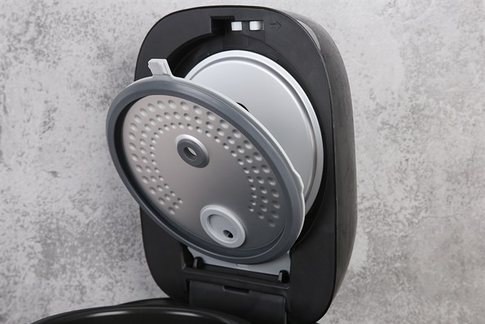 Nồi cơm cao tần Toshiba 1 lít RC-10IX1PV Màu Vàng đồng