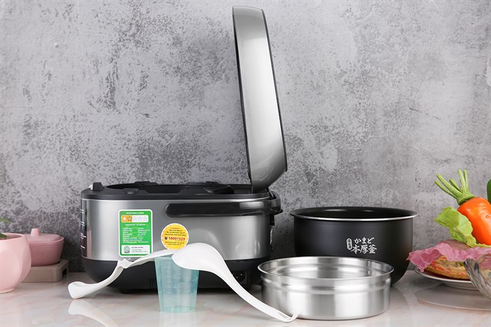 Nồi cơm cao tần Toshiba 1 lít RC-10IP1PV Màu Bạc