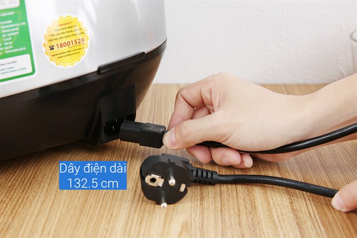 Nồi cơm điện tử Toshiba 1.8 lít RC-18DR2PV(K) Màu Trắng - Bạc