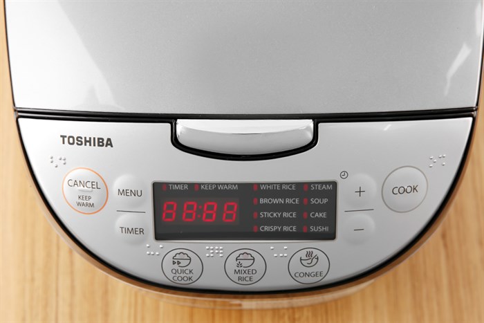 Nồi cơm điện tử Toshiba 1.8 lít RC-18DR2PV(K) Màu Trắng - Bạc