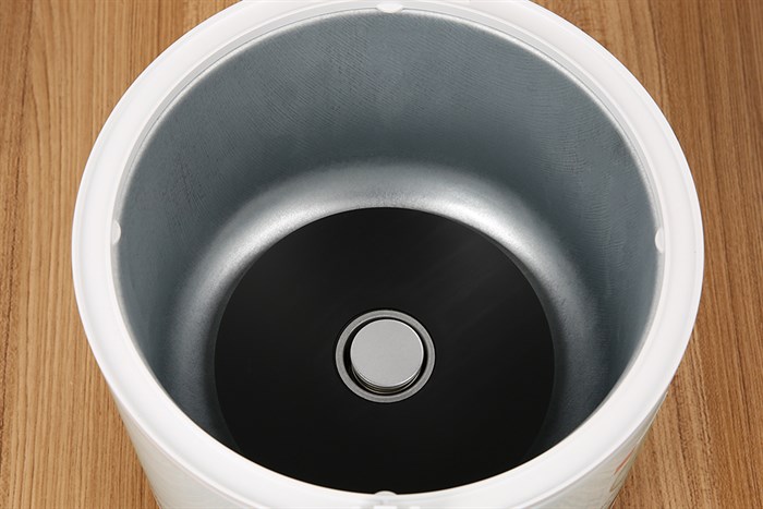 Nồi cơm nắp gài Toshiba 1.8 lít RC-18JH2PV(B) Màu Trắng - Xanh