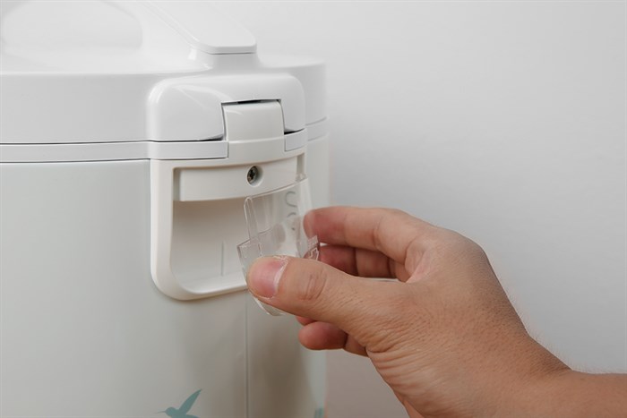 Nồi cơm nắp gài Toshiba 1.8 lít RC-18JH2PV(B) Màu Trắng - Xanh