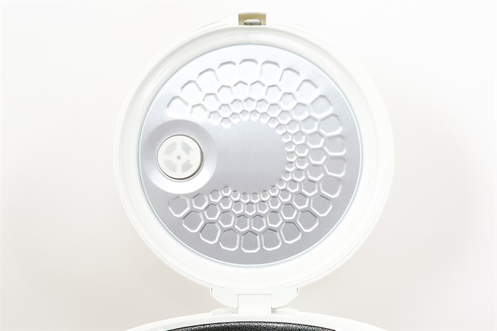 Nồi cơm nắp gài Kangaroo 1.8 lít KG18RC3 Màu Trắng