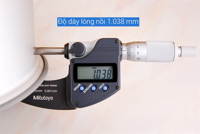 Nồi cơm nắp gài Sharp 1.8 lít KS-183TJV-CR Màu Trắng