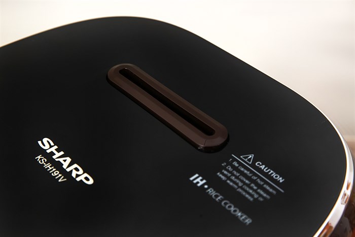 Nồi cơm cao tần Sharp 1.8 lít KS-IH191V-GL Màu Vàng đồng