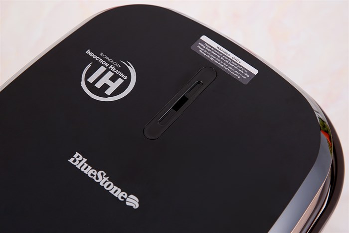 Nồi cơm cao tần BlueStone 1.5 lít RCB-5988 Màu Đen - Vàng đồng