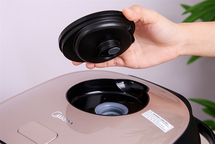 Nồi cơm điện tử Midea 1.8 lít MB-FS5023 Màu Vàng đồng