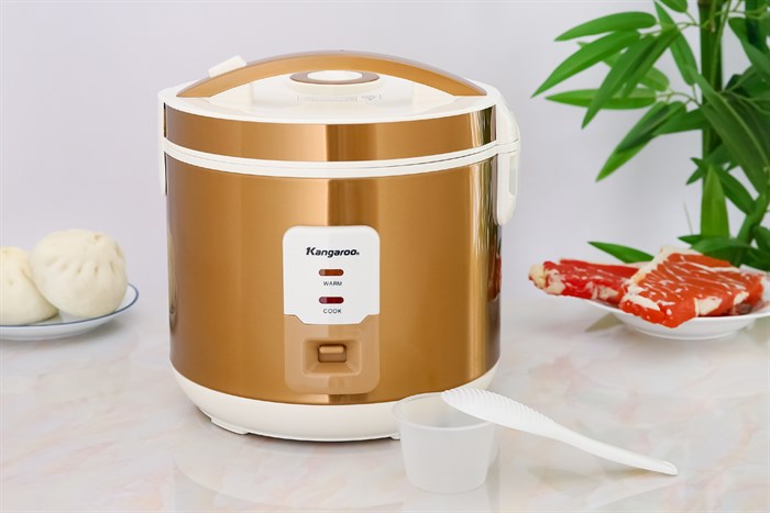 Nồi cơm nắp gài Kangaroo 2.2 lít KG572 Màu Vàng đồng