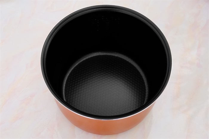 Nồi cơm nắp gài Kangaroo 2.2 lít KG572 Màu Vàng đồng