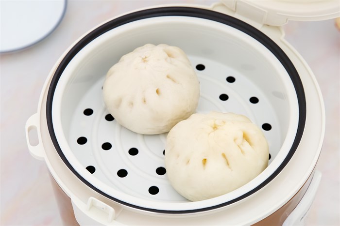 Nồi cơm nắp gài Kangaroo 2.2 lít KG572 Màu Vàng đồng