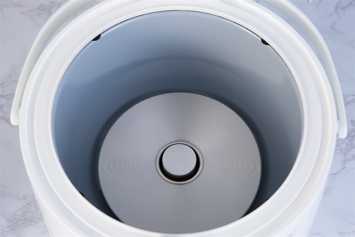 Nồi cơm nắp gài Sunhouse 1.8 lít SHD8606 Màu Trắng