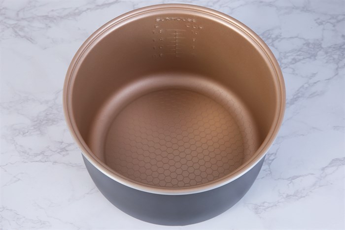 Nồi cơm nắp gài Sunhouse 1.8 lít SHD8606 Màu Trắng